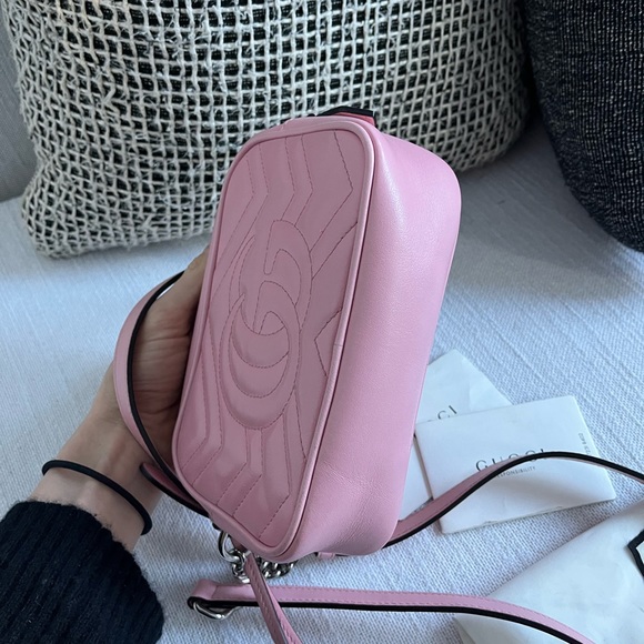 Gucci GG Matelassé Marmont Mini Shoulder Bag in Pink with Silver (RARE COLOR) - Picture 4 of 13